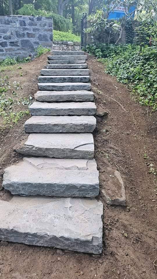 Natural Stone Slab Steps — Chunchy's Contracting Corp, Westchester County, NY